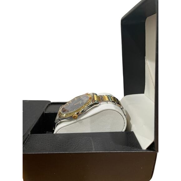 Ferragamo Men's Swiss 1898 Slim Two-Tone Stainless Steel Bracelet Watch (11857) - Picture 5 of 5